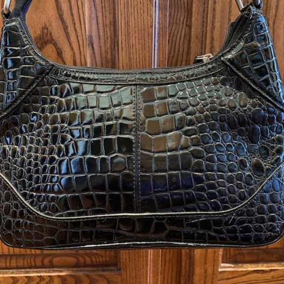 WILSON LEATHER * BLACK embossed CROC Purse HANDBAG * pockets * toggle - Picture 3 of 9